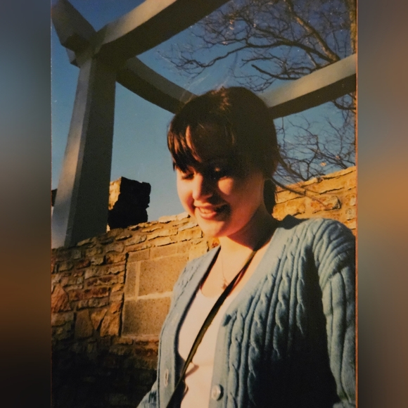 Meet your Posher, Allison - Picture 2 of 2